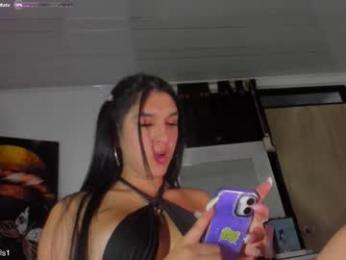 kortneyhills webcam chaturbate model stream image