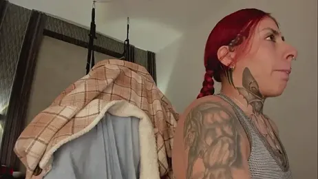 selene_red_ webcam model stream image