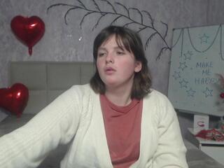 Stacey L webcam model stream image