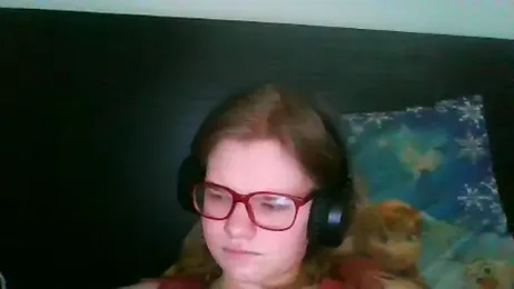 Moonolighta webcam stripchat model stream image