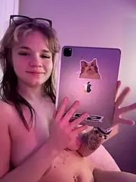 Cutiepiespanks webcam model stream image