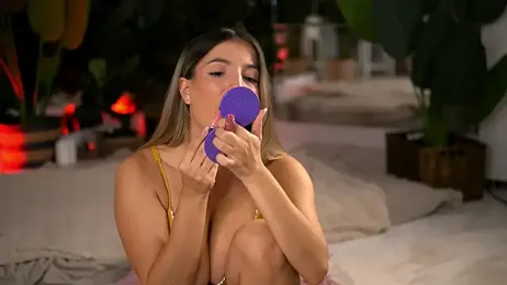 KellyMathews webcam model stream image