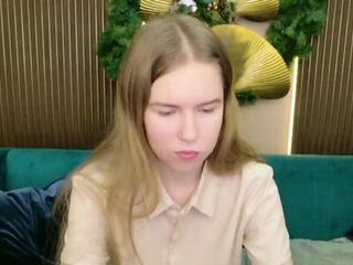 Alida Brace webcam model stream image