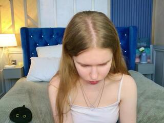 Alida Brace webcam flirt4free model stream image