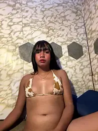 youryummybaby webcam model stream image