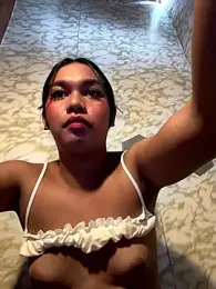 youryummybaby webcam model stream image