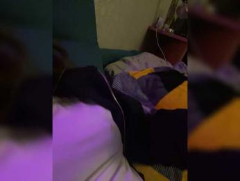 Kitty-Puppy webcam model stream image