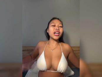 amapolaisland webcam bongacams model stream image