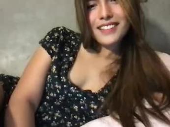 pinky_skylar webcam model stream image