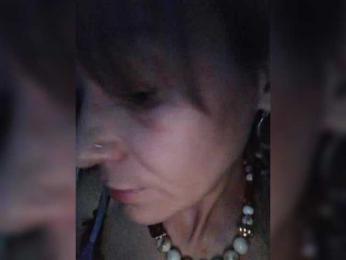 krisred webcam model stream image