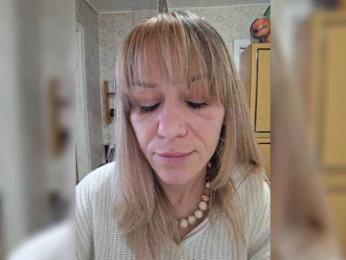 krisred webcam model stream image