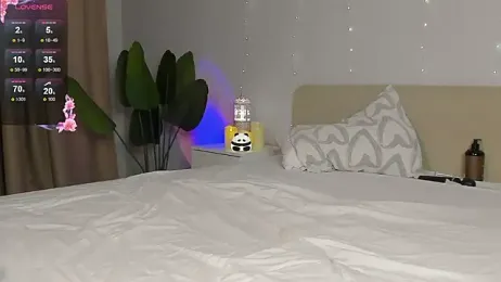 Emmanuelleee webcam model stream image