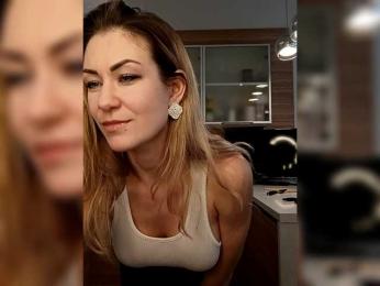 EnergyGirl webcam bongacams model stream image