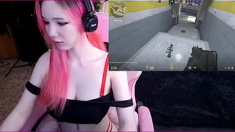 Maya_Viola webcam model stream image