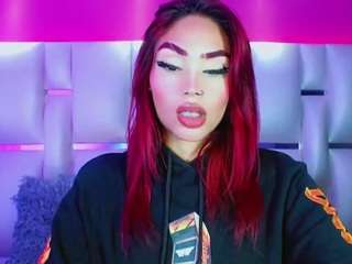 hallyyhott webcam model stream image