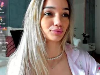 sassyt33n webcam model stream image