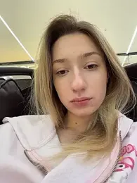 Lia__Love webcam model stream image