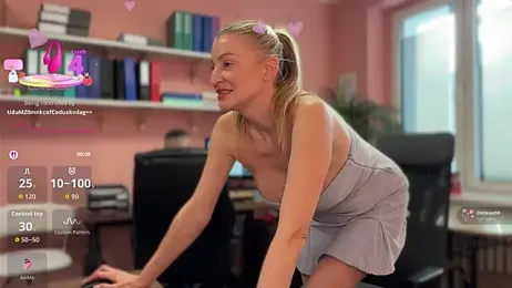 legsLONG webcam stripchat model stream image