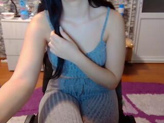 Alessia Moon webcam model stream image