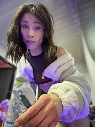 stormytt_ webcam model stream image