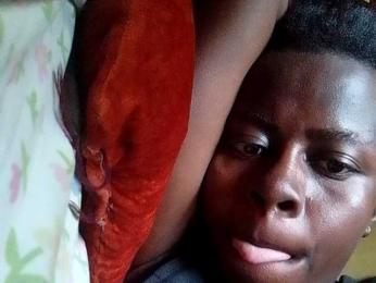 Lavella webcam model stream image