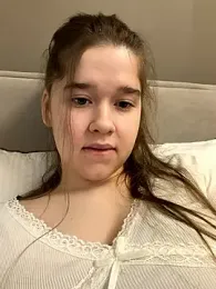 HornyGirlH webcam model stream image