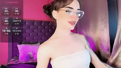 Baby_luxury webcam model stream image