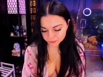 alma_pearl webcam chaturbate model stream image