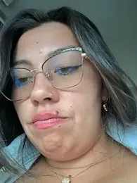 LIZ-06_ webcam model stream image