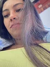 LIZ-06_ webcam model stream image