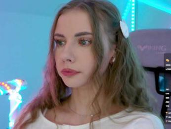 VikkiExtraCheese webcam bongacams model stream image