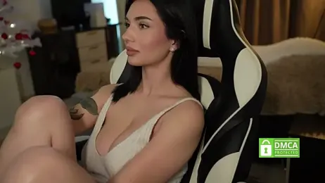 LindaWarners webcam model stream image