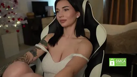 LindaWarners webcam model stream image