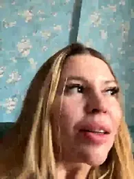 Lovers__Annn webcam model stream image