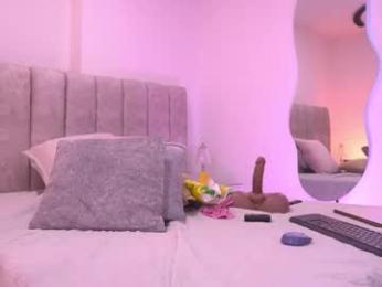 vvioleta_ webcam model stream image