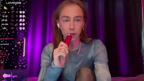 Avril_Pearly_ webcam model stream image