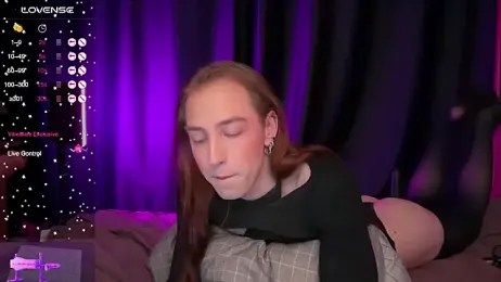 Avril_Pearly_ webcam model stream image