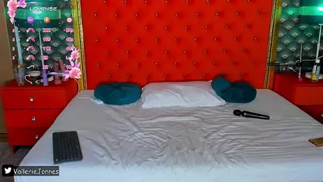 VallerieJones webcam model stream image
