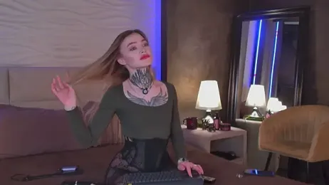 AriWild webcam model stream image