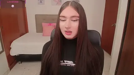 Miley_Baker webcam model stream image