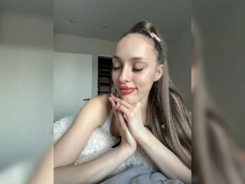 MilaLuxe webcam bongacams model stream image