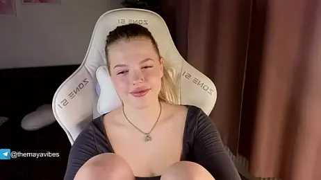 Maya_Rave webcam stripchat model stream image