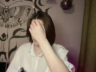 Kyong Niwa webcam model stream image