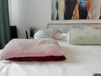 mis_eva webcam chaturbate model stream image