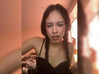 Mia-zii webcam model stream image