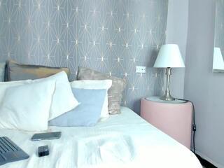 Amber Rosewood webcam model stream image