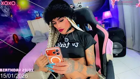 Nella_Dolls webcam stripchat model stream image