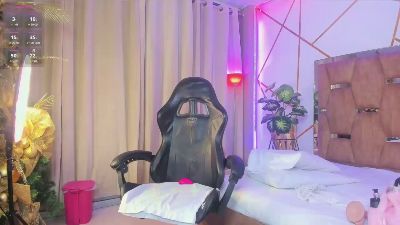 LunaPleasure webcam model stream image