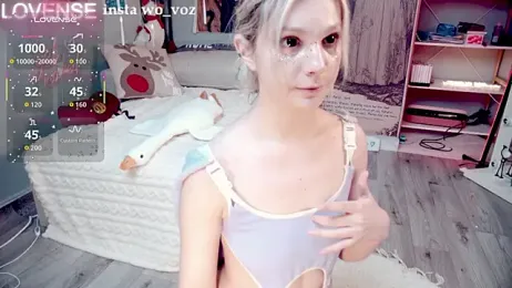 Careful_i_bite webcam model stream image