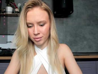 Sunlovv webcam model stream image